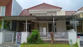 Disewa rumah di Villa Puncak Tidar Malang  dekat Elpico