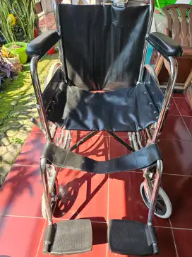 Kursi Roda Kondisi Baru