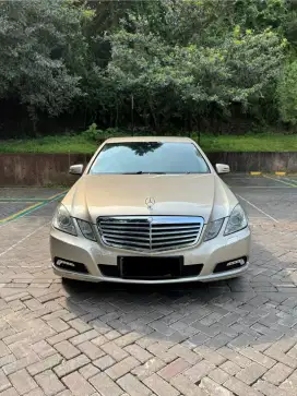 Mercy Mercedes Benz E300 Elegance Mesin 3000cc V6 2009