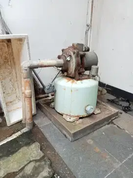 Servis pompa air panggilan dan pengeboran air