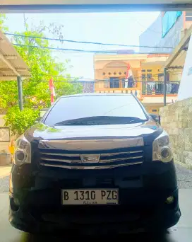 Toyota Nav1 tipe V Automatic 2013 hitam Metallic  kondisi originall,
