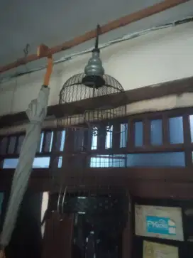 Jual kandang burung seken masih bagus.
