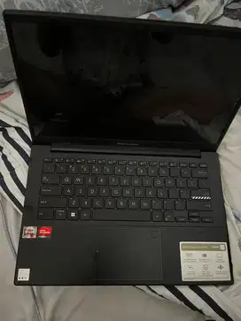Laptop Asus Vivobook GO 14 E1404FA RYZEN 3 7320 (HITAM)