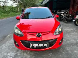 Dp 8jt. MAZDA 2 V 2012 AT / AUTOMATIC MERAH