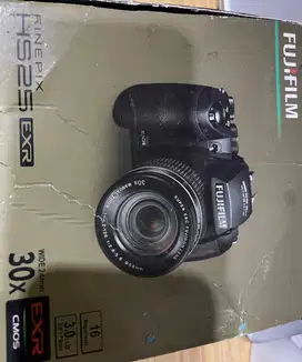 Kamera Fuji Film HS25 EXR