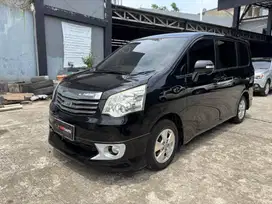 (TDP 10 JT) Toyota Nav1 V 2013 Automatic Mobil Istimewa Siap pakai