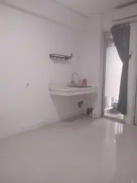 Sewa 2br unfurnished lantai rendah