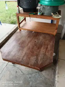 3 Meja Leseh Dijual Cepat