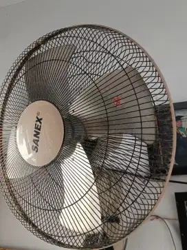 Kipas Sanex 18 inchi kondisi mati