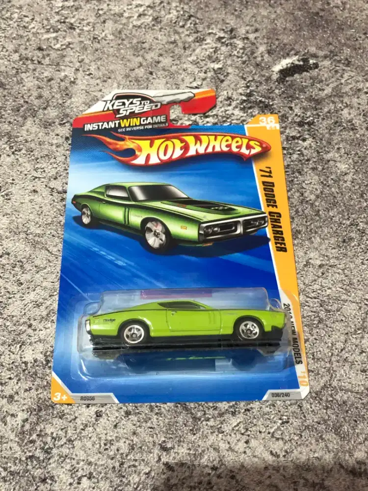 Hot Wheels Dodge Charger, Jada Camaro Mainan Diecast Mobilan Paket