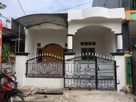 Available Rumah Cantik Full Renov di PUP Sektor 5 bekasi (C0317)