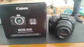 Kamera Canon EOS R50 kit 18-45 mm
