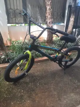 Sepeda bmx PACIFIC 20