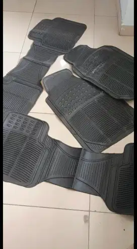 Karpet mobil utk jok 3 baris
