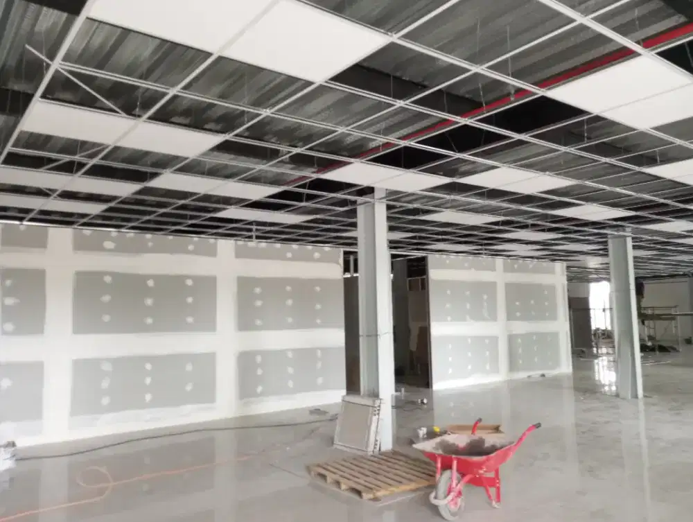 Partysi gypsum dan wallmoulding