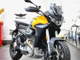 Moto Guzzi Stelvio Adventure 2025