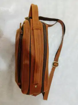 Tas selempang kulit pria , handbag  3 ruangan Xl Harga 380 pas cilebut