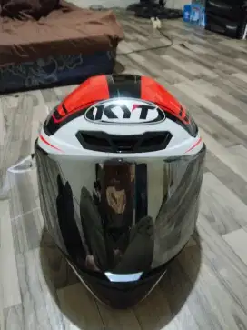 Helm KYT TTC Ukuran L