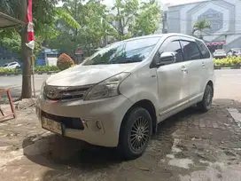 Toyota Avanza G matic 2012 DP 15 jt