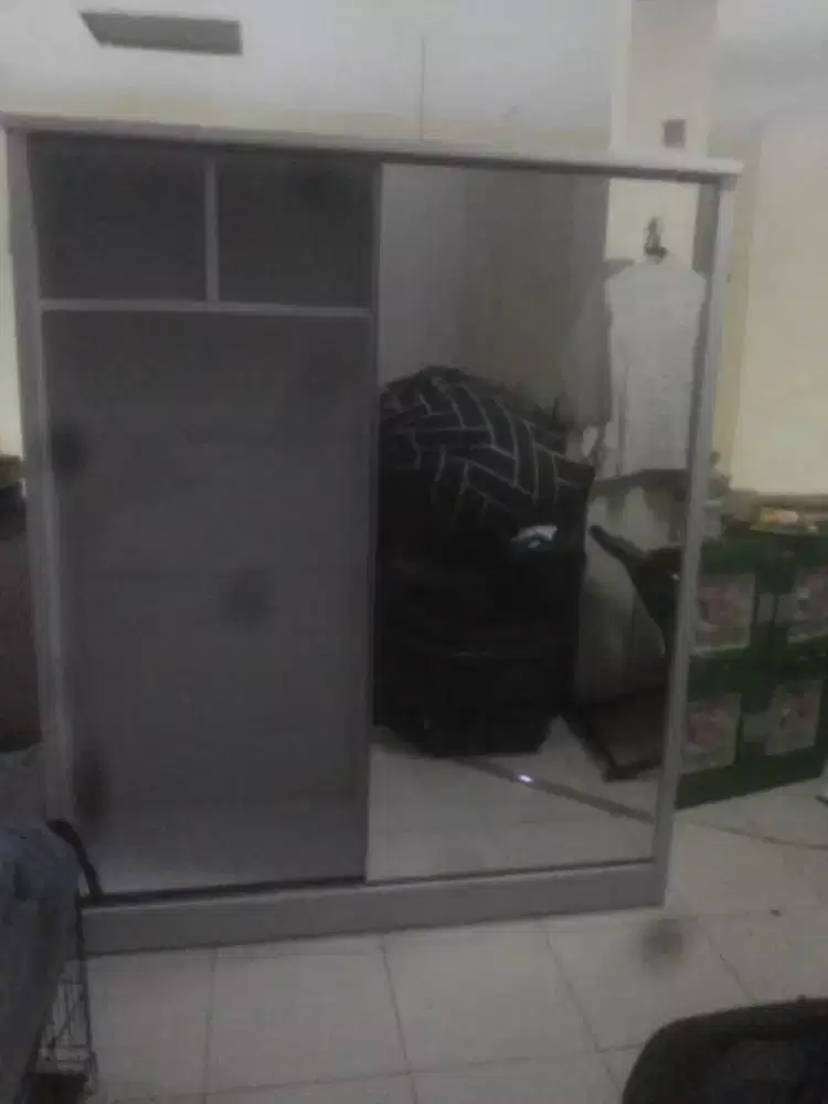 Lemari 2 pintu sledng