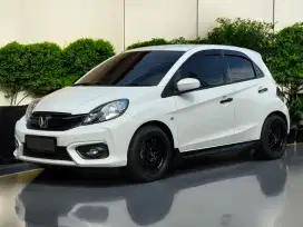 Honda Brio Satya E 1.2 AT
Tahun : 2017