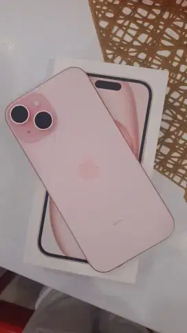 Iphone 15/128 resmi IBOX bisa cash kredit tukar tambah cukup pake ktp