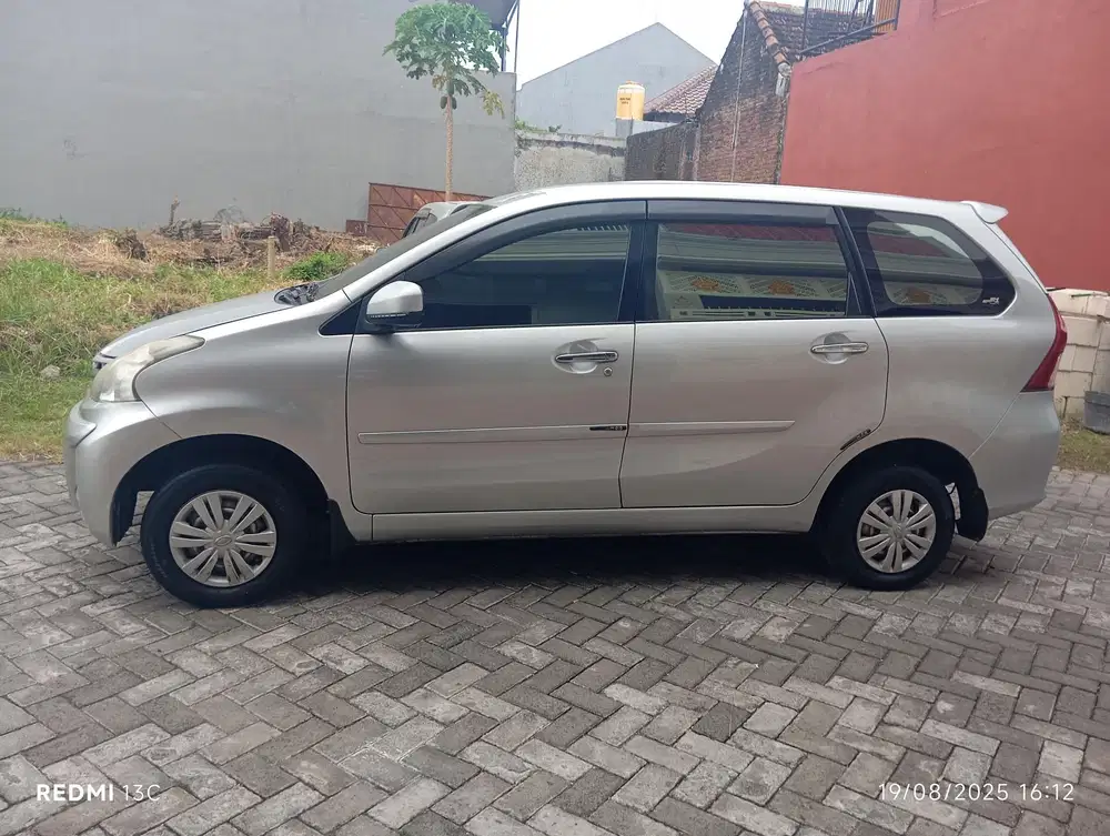 Daihatsu Xenia 2013 Bensin