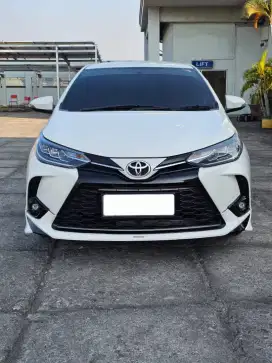 Km 15 rb yaris s gr sport at 2022 putih