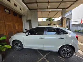 Baleno Putih 2019, pakai Maret 2020 KM rendah