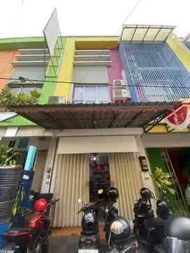Dijual Cepat Ruko  3Lantai Strategis Di Jl. Pasar Besar Kota Malang