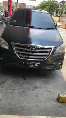 TOYOTA KIJANG INNOVA (2012)