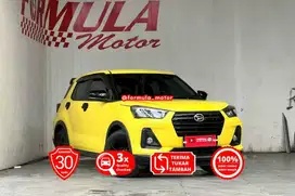 Daihatsu Rocky 1.0 R CVT tahun 2023 warna kuning Matic AT DP minim