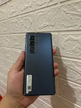 Infinix hot 50pro+ 8/256 like new