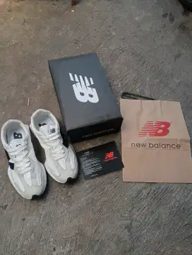 Sepatu Nb 327 Baru