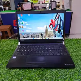TOSHIBA DYNABOOK R73 i5 8/256Gb