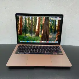 Macbook Air 13-inch 2020 Ci3 - 1.1GHz RAM 8GB SSD 256GB ( Second )