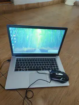 Laptop Bekas 15.6 inch