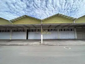 GUDANG LUAS HARGA MURAH DIJUAL DI JL. PARANGTRITIS