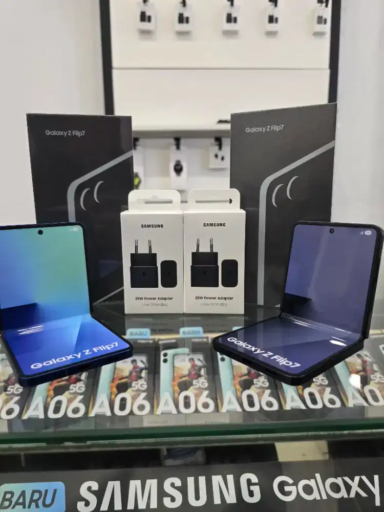 Samsung Galaxy Z Flip 7 12/256 Garansi resmi fresh segelbox zpremier