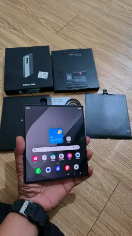 Samsung Z-Fold 6 12/512gb Sein Fullset bisa tt hp lain