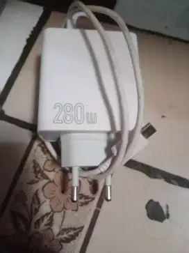 Charger c 280 watt ori