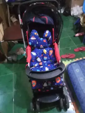 Dorongan bayi/STROLLER