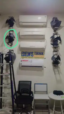 CUCI SERVICE AC BERGARANSI