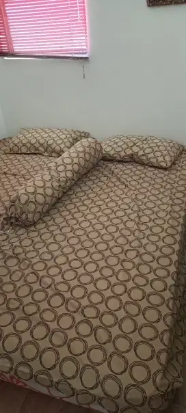 SPRING BED KING SIZE