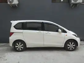 Honda Freed 2010 Bensin