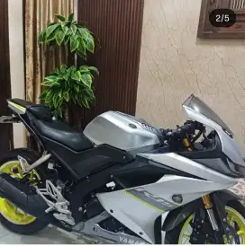 Dijual Yamaha R15 V3
