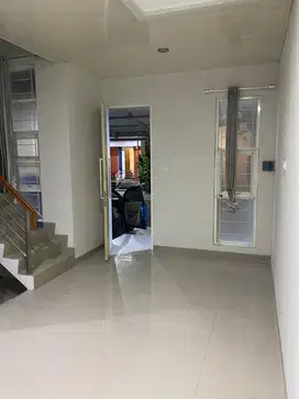 Disewakan Rumah Nyaman Lokasi Strategis