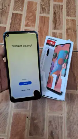 Samsung a11 3/32GB