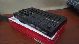 AKAI MPK Mini MK3 Black Edition Keyboard Controller