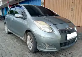 Toyota Yaris Bakpao 2011 E Matic Silver play H